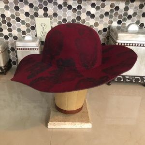 NWT Justin and Taylor hat